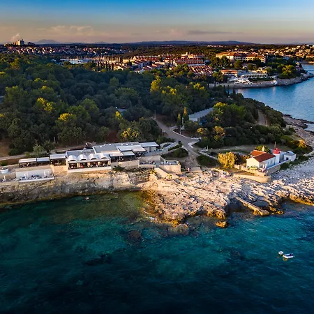 Arena Verudela 4*