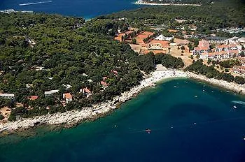 Θέρετρο Arena Verudela 4*