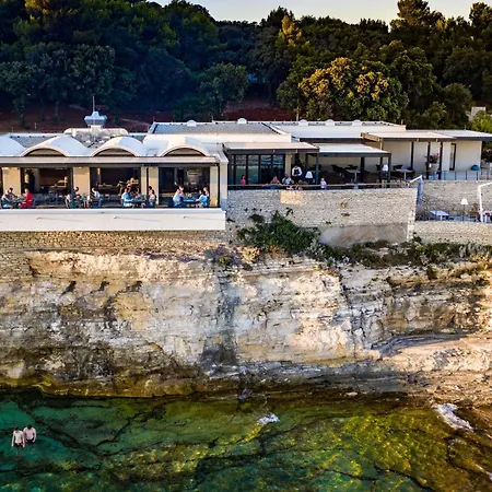 Arena Verudela Resort Pola